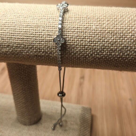 Pull toggle bracelet silver and cubic zircon  flower design - Picture 8 of 8